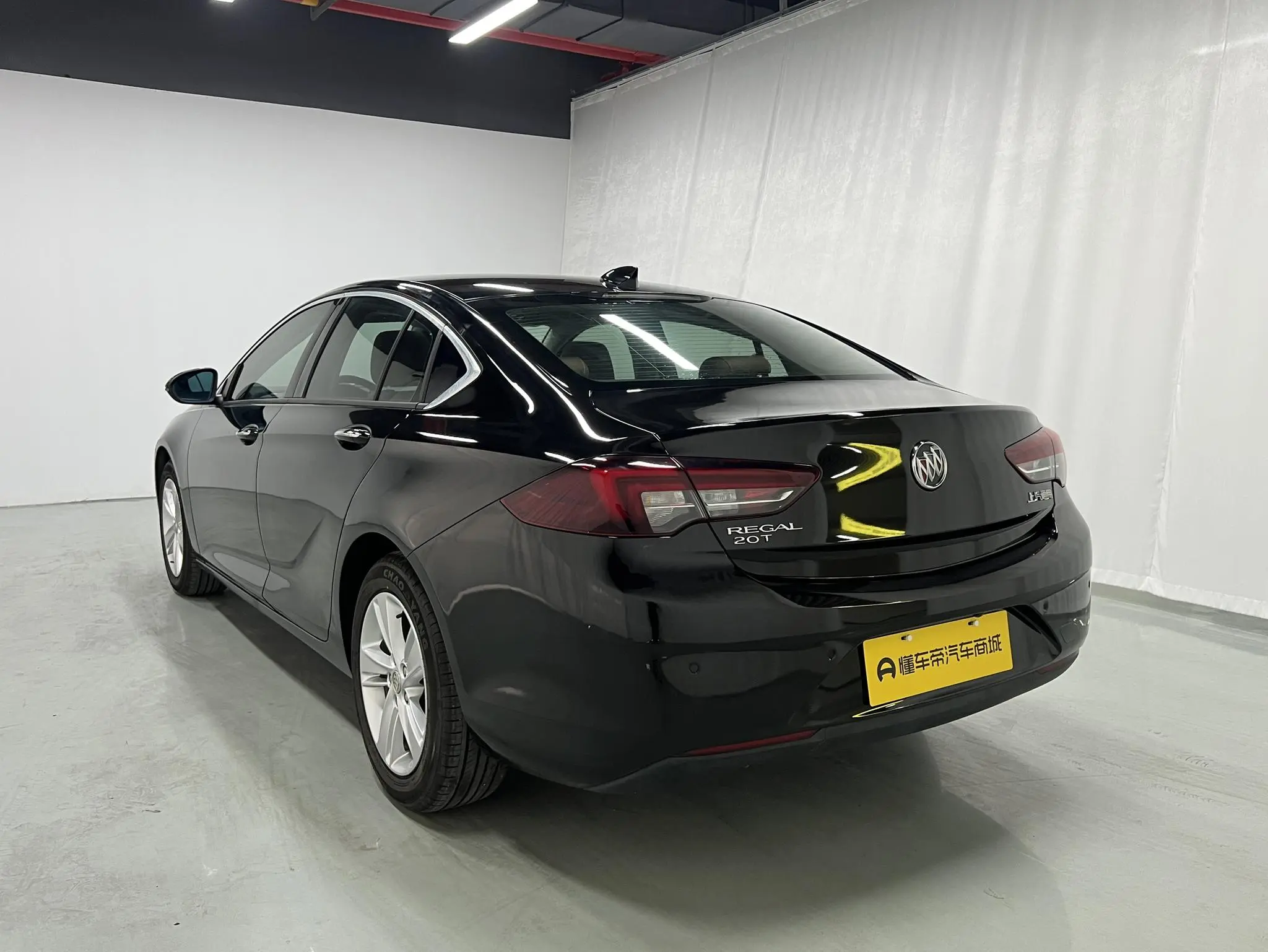 Buick Regal 20T Elite Country VI