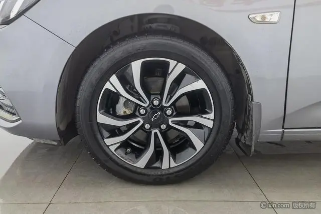 Chevrolet Cruze RS 330T Automatic Fun Version