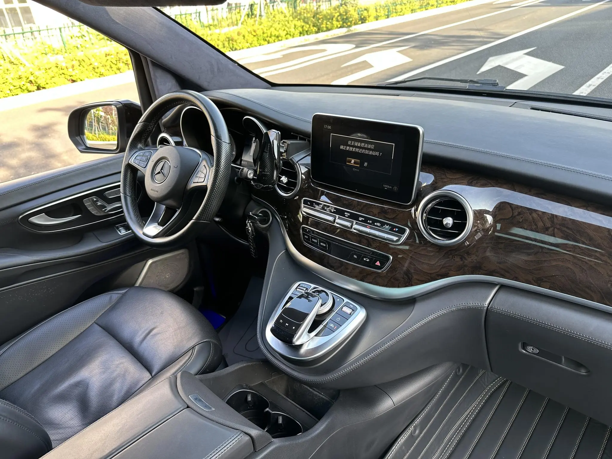 Mercedes-Benz Mercedes-Benz V-class V 260 L Premium Extended Version Country VI