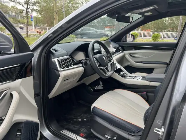 BYD Song PLUS DM DM-i 110KM two-wheel drive flagship PLUS