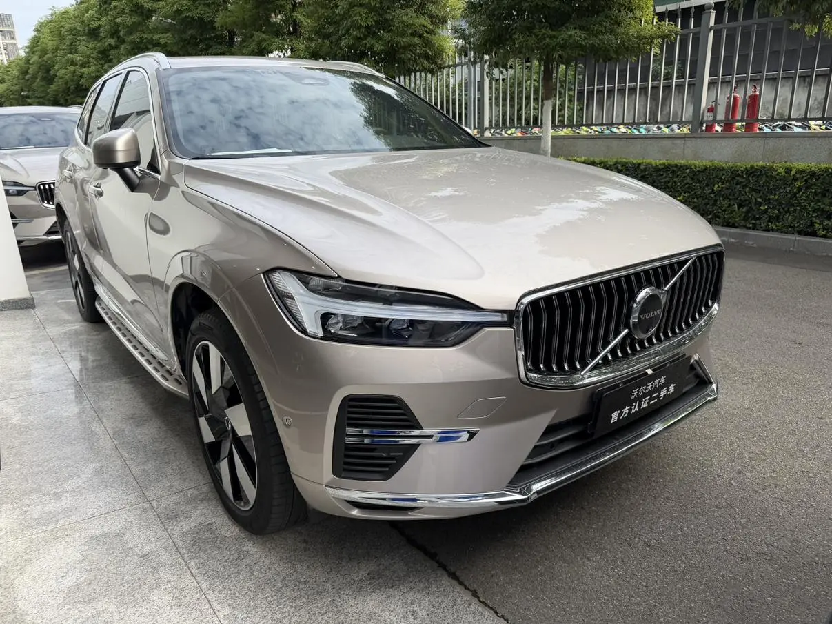 Volvo Volvo XC60 PHEV T8 four-wheel drive long battery life Zhiyuan Deluxe Edition