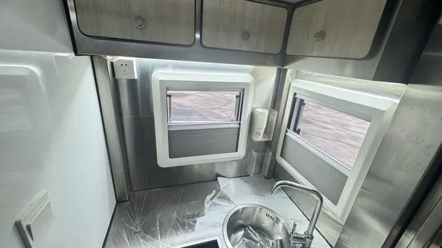 Maxus Chase V100 2.0T Traveler V100 Mountain Home Edition