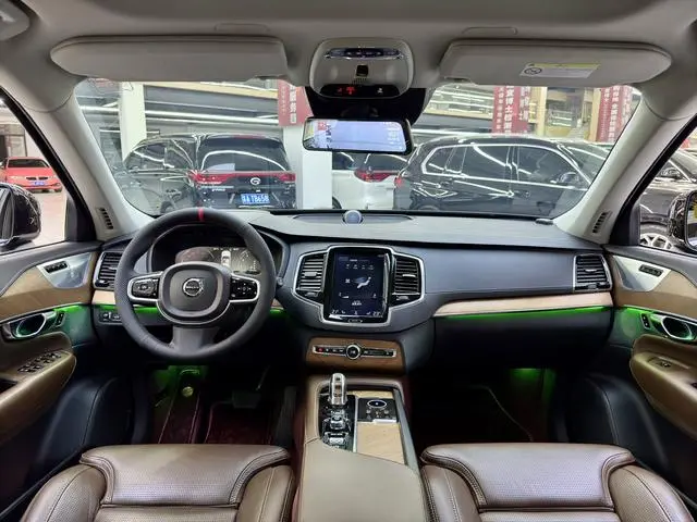 Volvo Volvo XC90 PHEV E-drive hybrid T8 Zhizun Edition 7-seater Country V