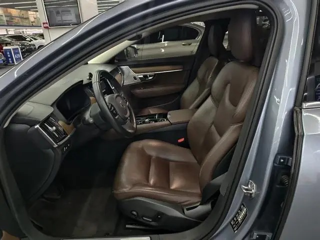 Volvo Volvo S90 PHEV T8 E-drive hybrid Zhiya Edition Country VI