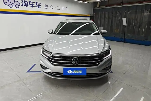 Volkswagen Sagitar 280TSI DSG Comfortable Smart Edition