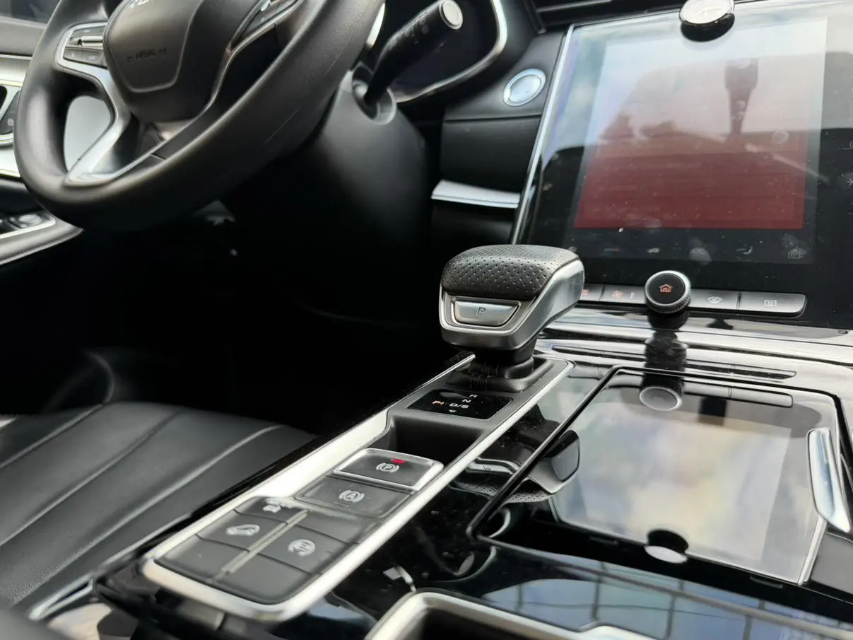 Roewe Roewe RX5 MAX Supreme Series 400TGI Automatic Smart Cockpit Premium Edition