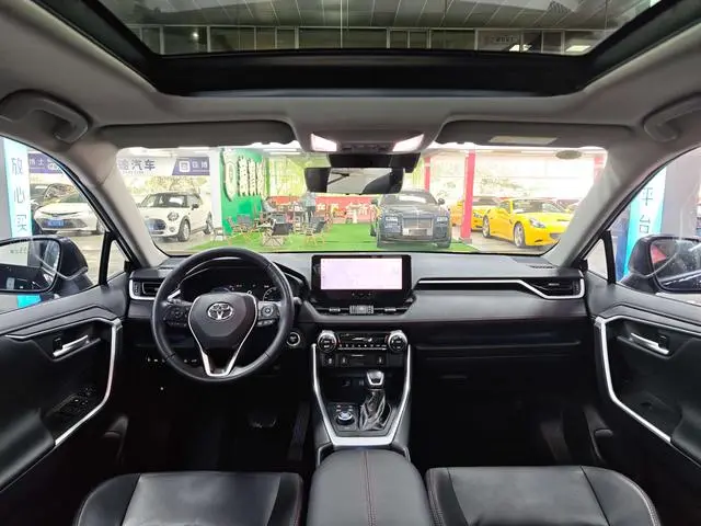 TOYOTA Weilanda PHEV 2.5L four-wheel drive engine version