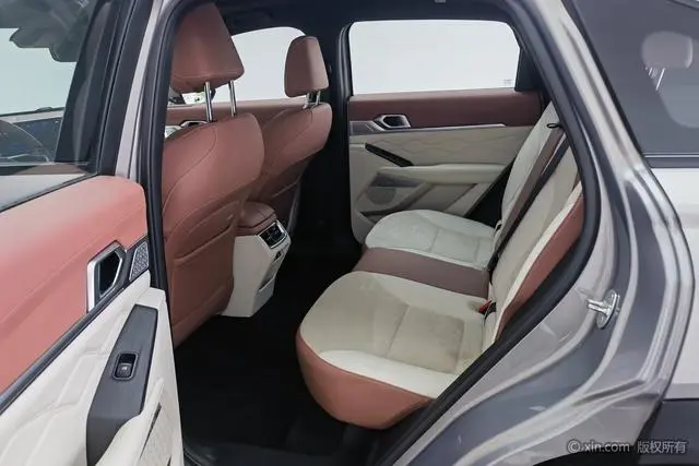 Haval Haval Beast 2.0T Zhizun four-wheel drive version