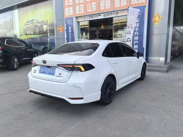 TOYOTA Corolla 1.5L CVT 20th Anniversary Platinum Commemorative Edition