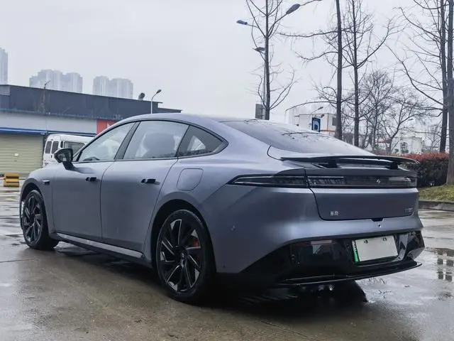 Dongfeng eπ eπ007 Pure electric 540 four-wheel drive Max version