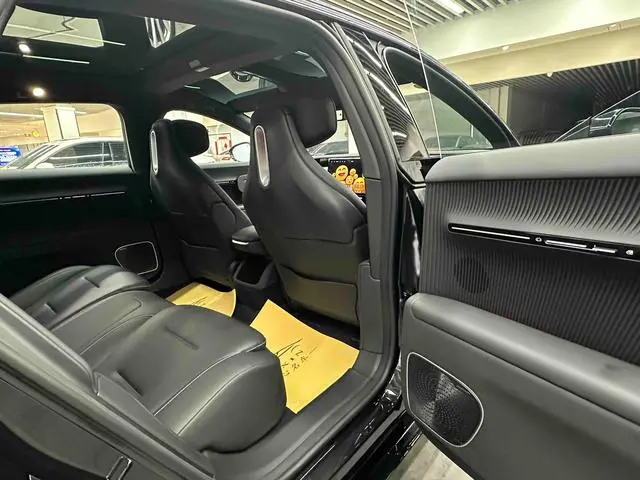 Avatr Avita 12 Facelift Max rear drive pure electric version