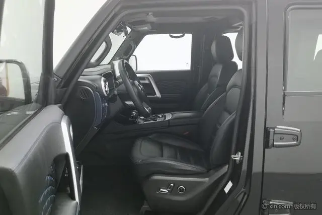 Beijing Beijing off-road BJ40 2.3T automatic four-wheel drive City Hunter Edition exclusive Country VI