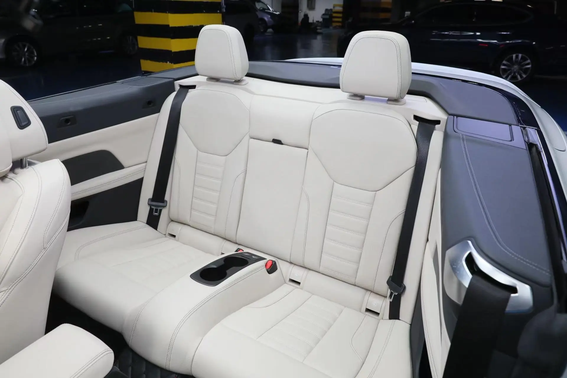 BMW BMW 4 Series Facelift 425i convertible M sports Yao Ye Suit