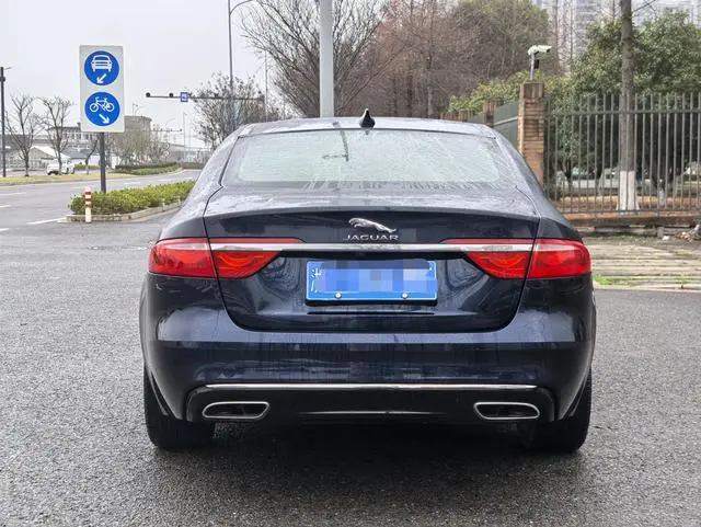 Jaguar Jaguar XFL 2.0T P200 two-wheel drive Elite Edition