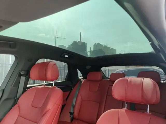AITO Ask the world M5 Extended range Max RS four-wheel drive high-end smart driving version