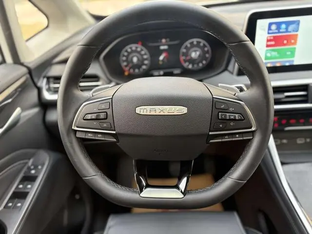 Maxus Chase G50 PLUS 1.5T automatic escort version