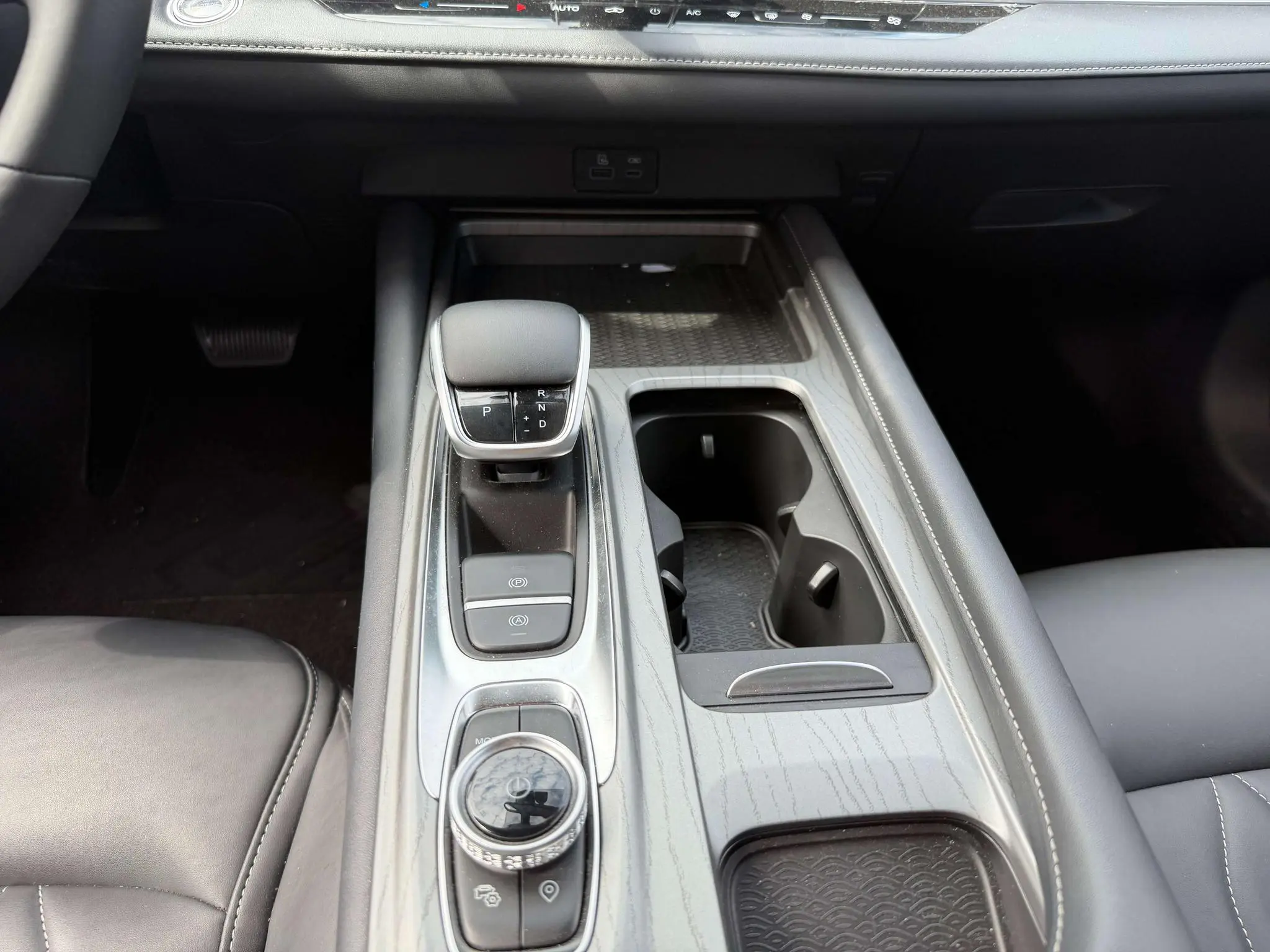 Chery Fulwin Arrizo 8 1.6TGDI DCT Yi