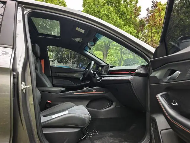 Geely Binrui Binrui COOL 1.5T DCT Thunder Edition