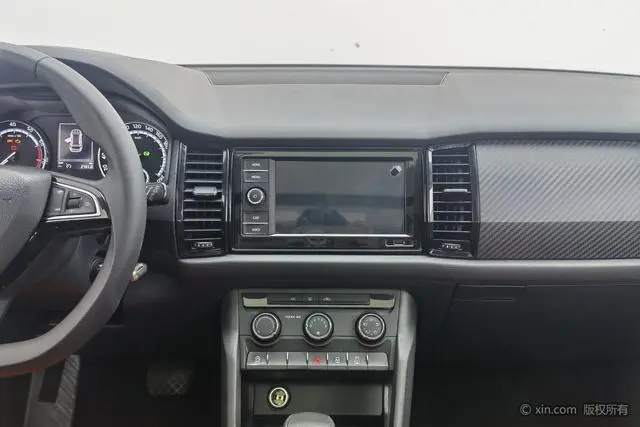 Skoda Kodiak ZI330 5-seater two-wheel drive standard version country VI