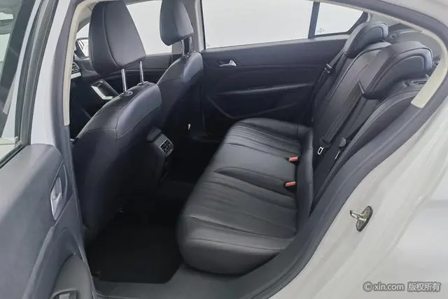 Peugeot Peugeot 408 360THP Automatic Deluxe Edition Country VI