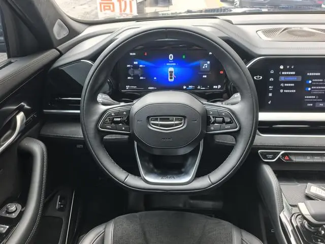 Geely Xingyue L 2.0TD high-power automatic two-wheel drive Skyrim version