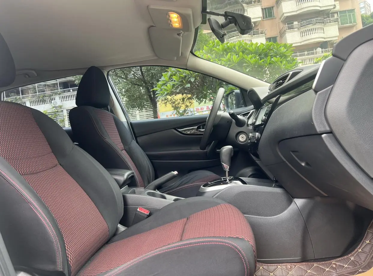 Nissan Qashqai 2.0L CVT Elite Edition Country V