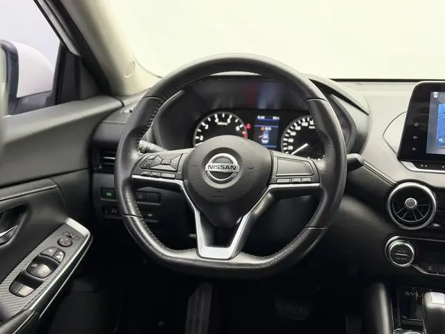 Nissan Xuan Yi 1.6L XL CVT Enjoy Edition