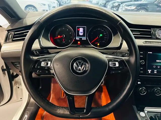 Volkswagen Volkswagen CC 330TSI Charm Edition Country VI