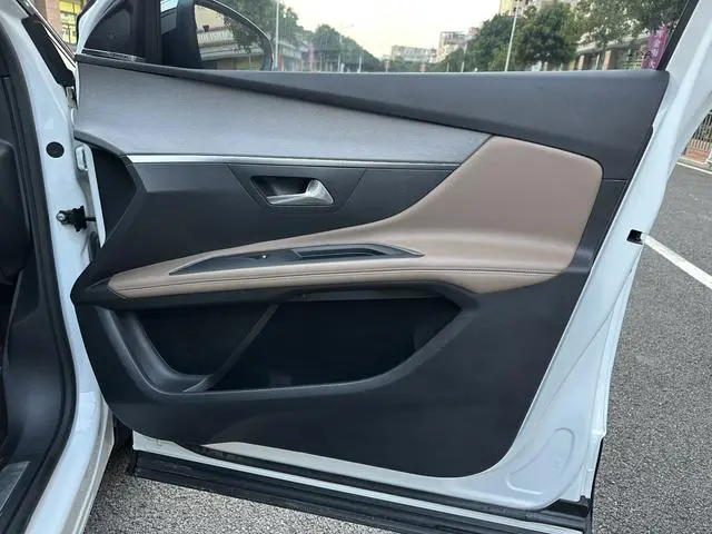 Peugeot Peugeot 5008 380THP 7-seater luxury GT version