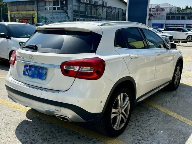 Mercedes-Benz Mercedes-Benz GLA GLA 200 dynamic type
