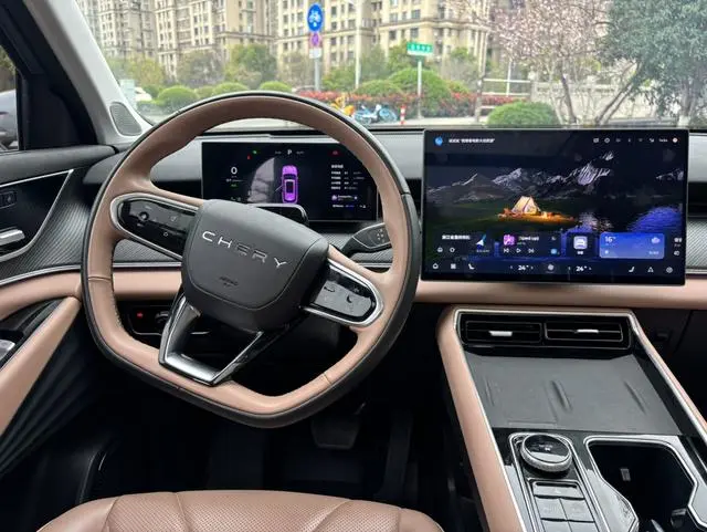 Chery Fulwin Tiggo 8L 2.0T Automatic Premium Edition