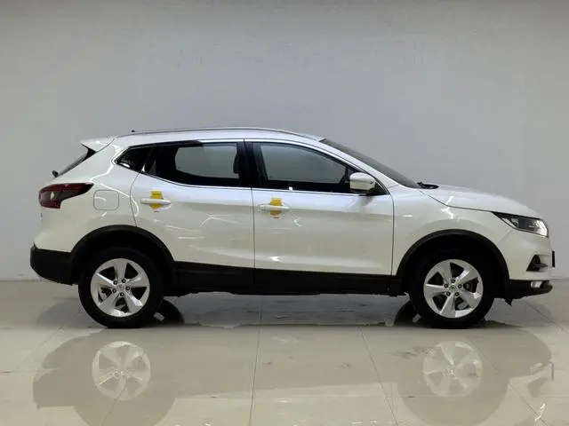 Nissan Qashqai 2.0L CVT Smart Edition