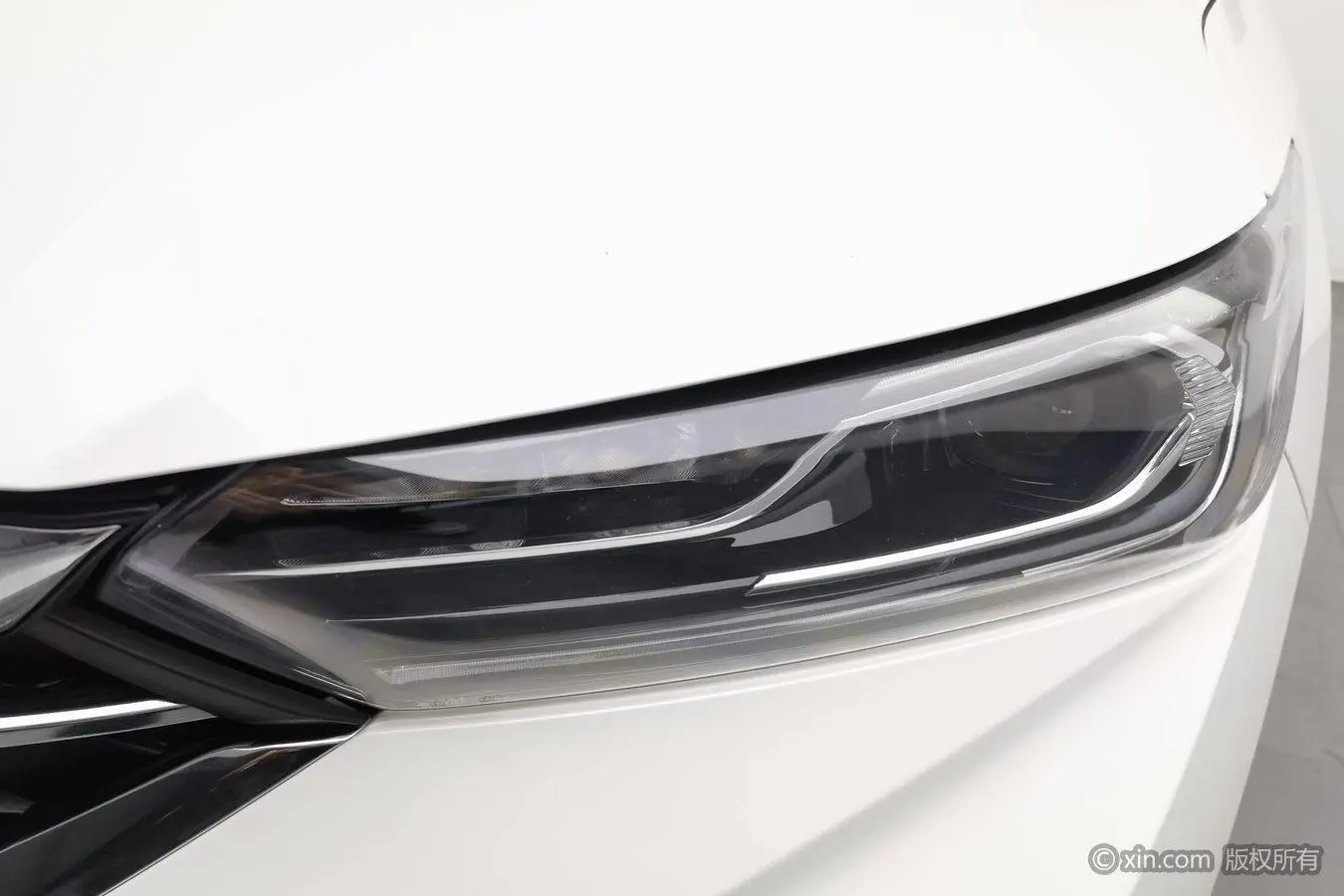 Dongfeng Fengshen Dongfeng Fengshen AX7 1.6T automatic AI flagship country VI