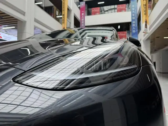 Tesla Model Y Rear-wheel drive version