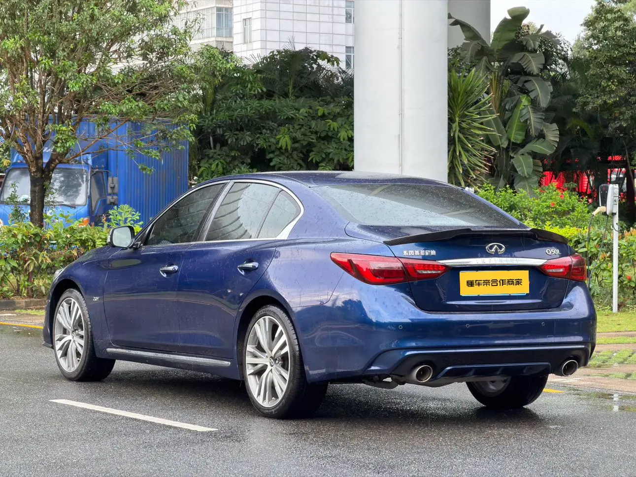Infiniti Infiniti Q50L 2.0T enjoy the sports version