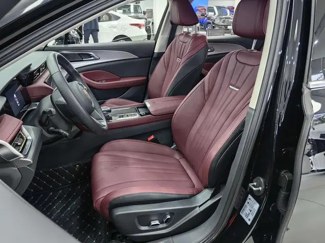 Hongqi Hongqi H5 1.5T DCT Zhilian Flag Rhyme Version