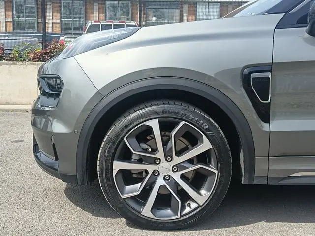 LYNK & CO Lynk 05 2.0TD four-wheel drive Halo
