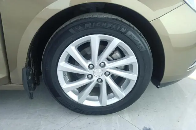 Buick Weilang Sedan 15S automatic leading type