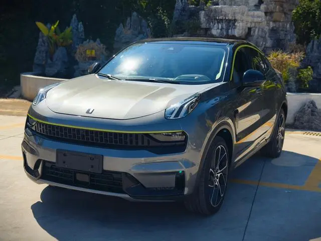 LYNK & CO Lynk 05 2.0TD two-wheel drive Halo