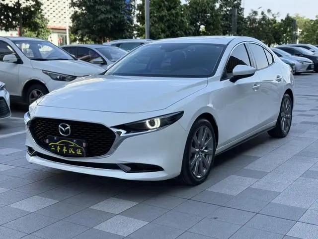 Mazda Mazda 3 Angkesaila 2.0L automatic warranty version
