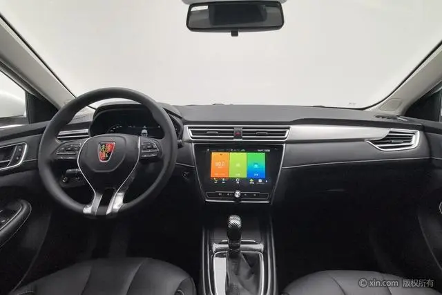 Roewe Roewe i5 1.5L automatic 4G Interconnection Linghao Ultimate Edition
