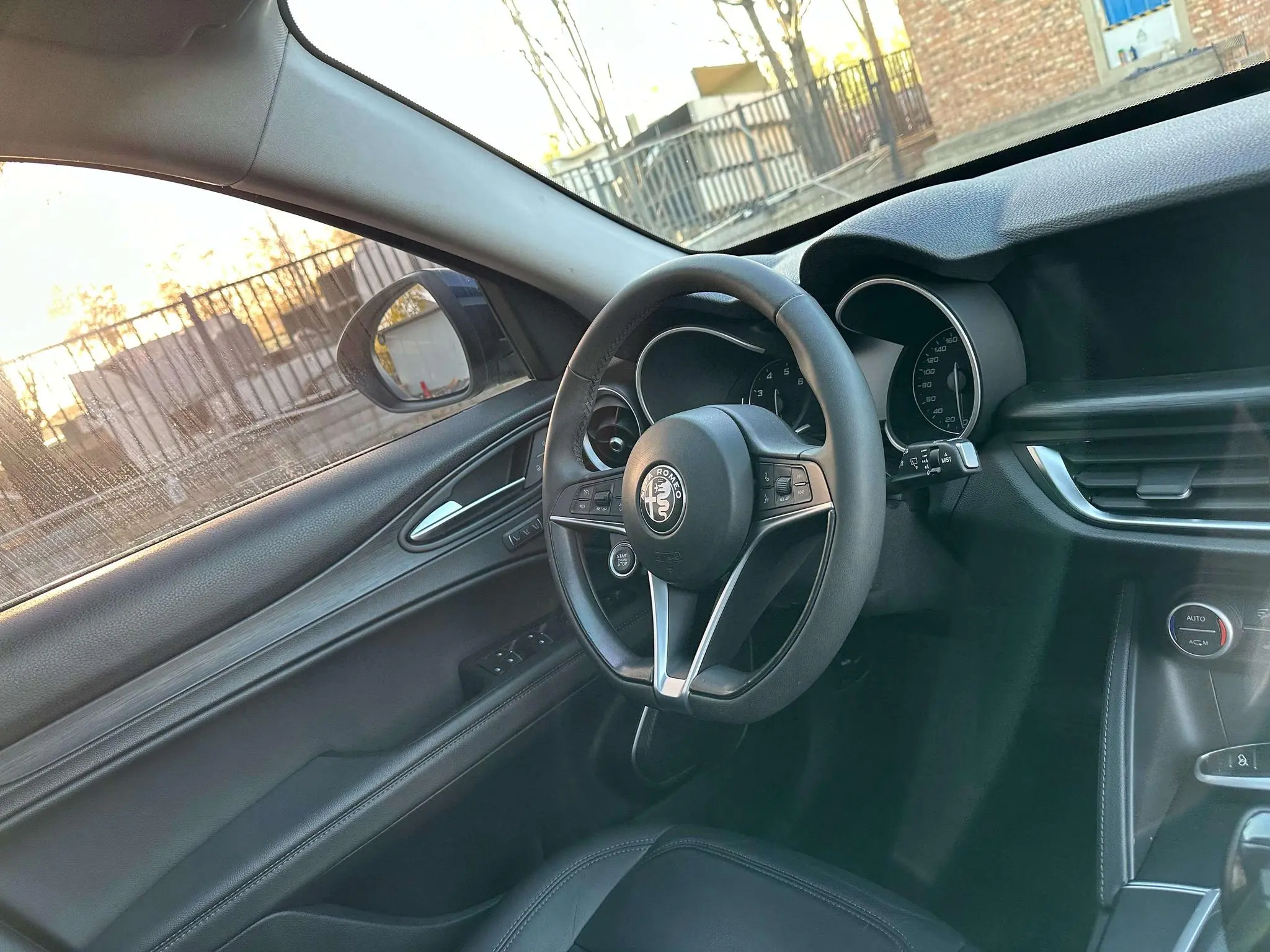 Alfa Romeo Stelvio 2.0T 200HP Deluxe Edition