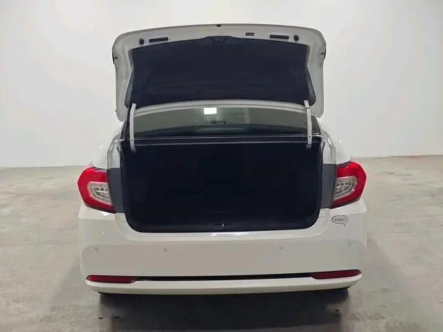 Honda Lingpai Rui*Hybrid 1.5L Leading Version