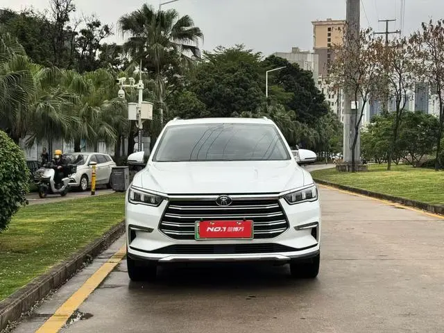 BYD Song Pro DM DM 1.5T four-wheel drive performance version luxury