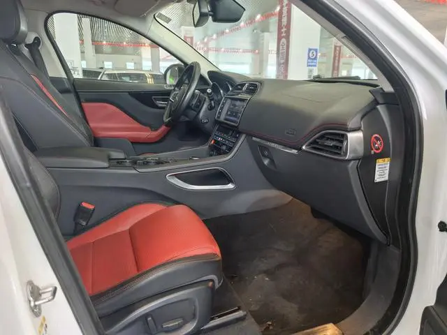 Jaguar Jaguar F-PACE 3.0 SC four-wheel drive R-Sport sports version