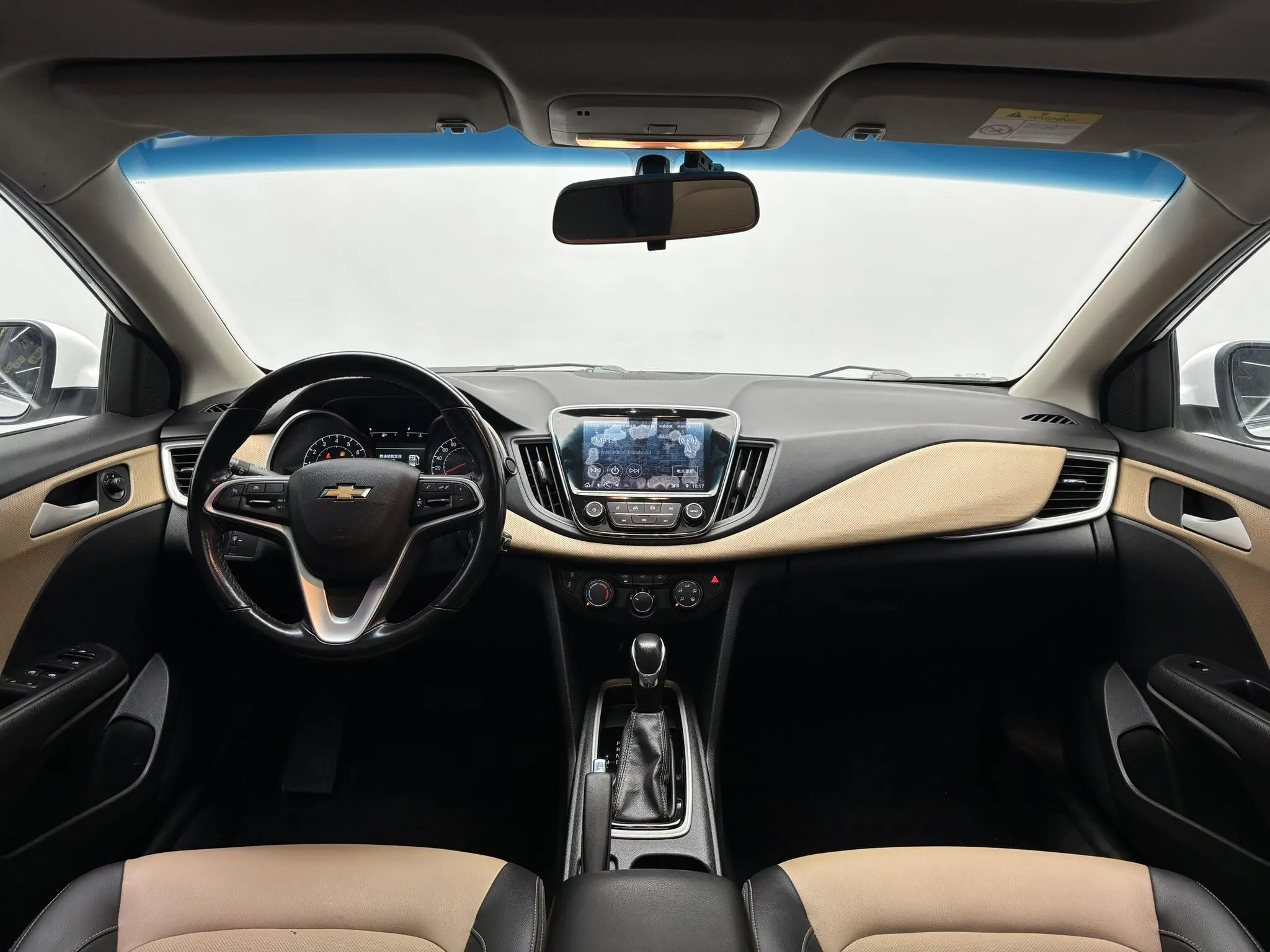 Chevrolet Cruze 320 automatic Enjoy Skylight version