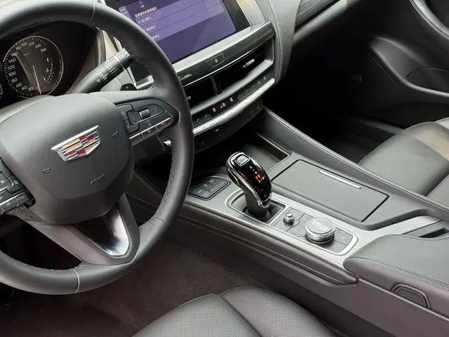 Cadillac Cadillac CT5 28T Luxury Standard Edition