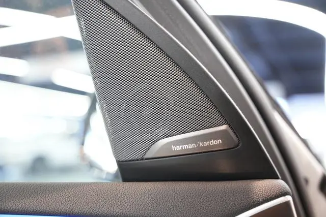BMW BMW X3 xDrive30i leading M sports suit