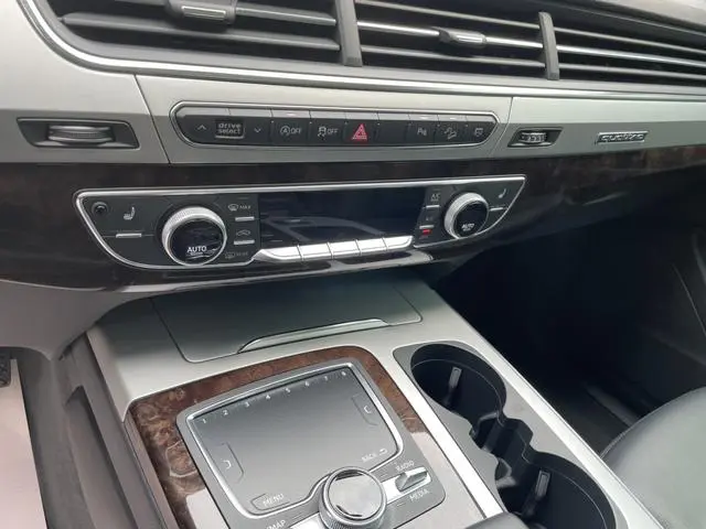 Audi Audi Q7 45 TFSI S line sporty