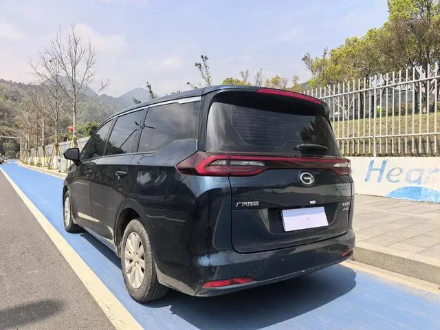 GAC Trumpchi M6 270T automatic Deluxe Edition 7-seater Country VI